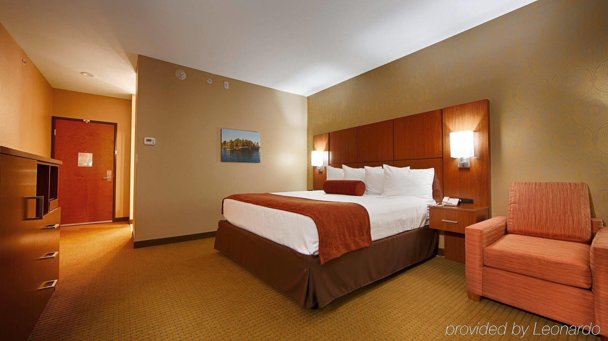 Best Western Plus Finger Lakes Inn & Suites Cortland Dış mekan fotoğraf