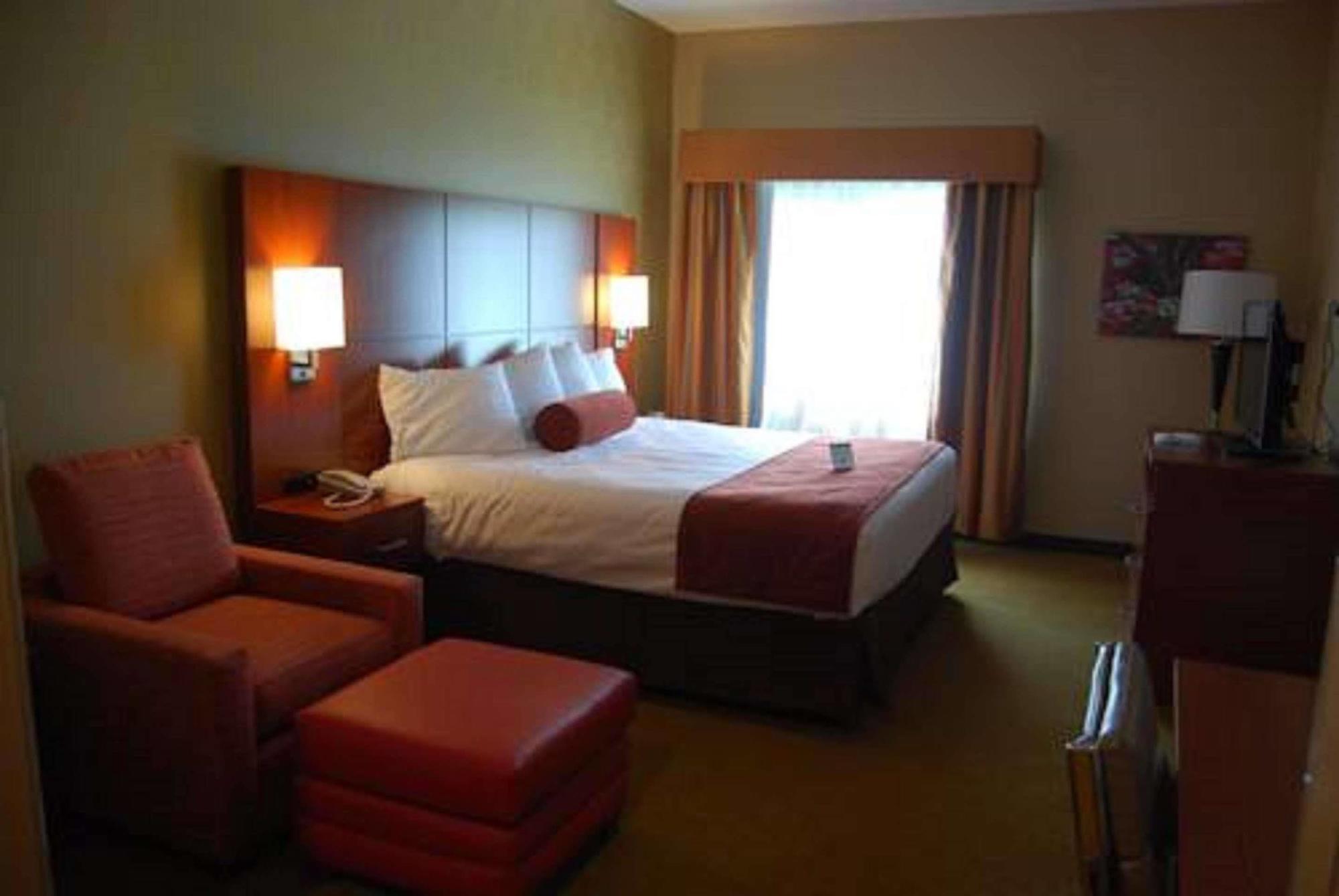 Best Western Plus Finger Lakes Inn & Suites Cortland Dış mekan fotoğraf